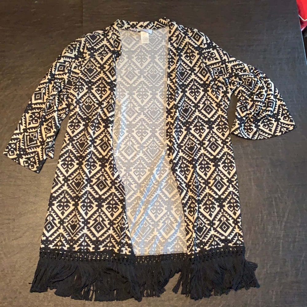 Black/cream sweater
